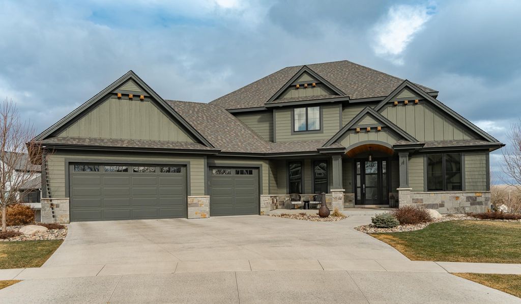 5044 Riley Lane SW, Rochester, MN 55902