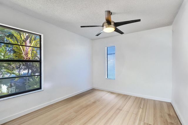 1348 NW 113th Terrace, Coral Springs, FL 33071