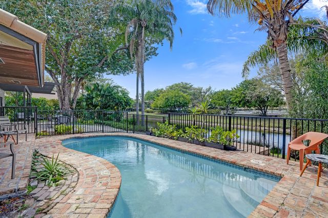 1348 NW 113th Terrace, Coral Springs, FL 33071