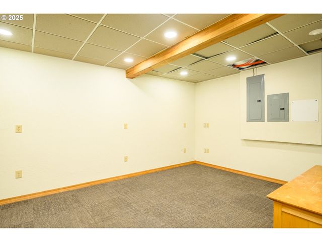 41114 Sw FORT HILL Rd, Willamina, OR 97396