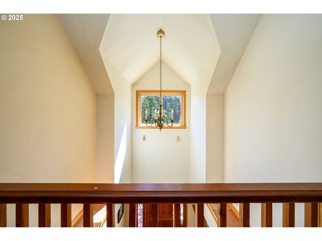 41114 Sw FORT HILL Rd, Willamina, OR 97396