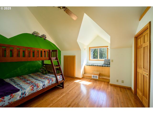 41114 Sw FORT HILL Rd, Willamina, OR 97396