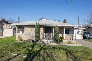 1028 W Cortland Avenue, Fresno, CA 93705