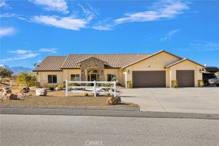 8140 Heartland, Oak Hills, CA 92344