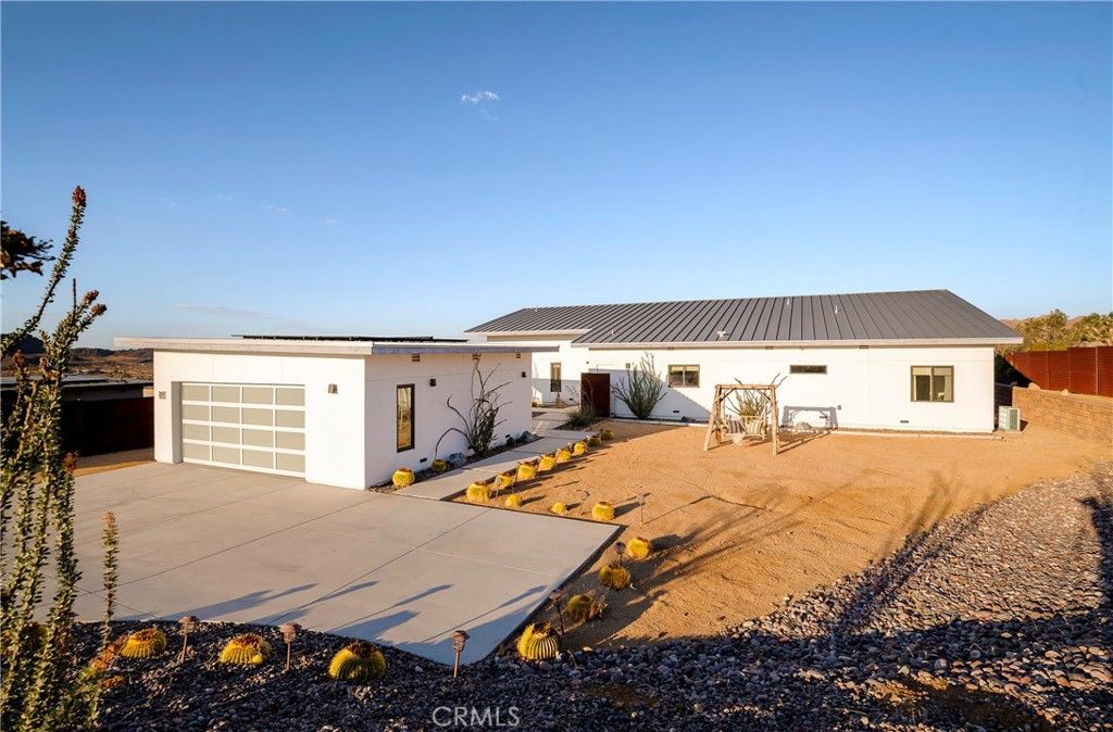 Image 11 of property listing at 6715 Torres, Joshua Tree, CA 92252