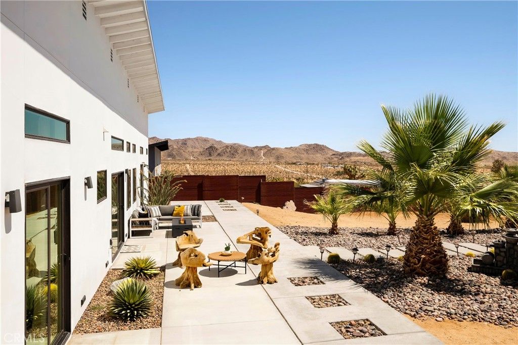 Image 19 of property listing at 6715 Torres, Joshua Tree, CA 92252