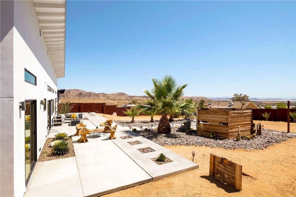 Image 22 of property listing at 6715 Torres, Joshua Tree, CA 92252