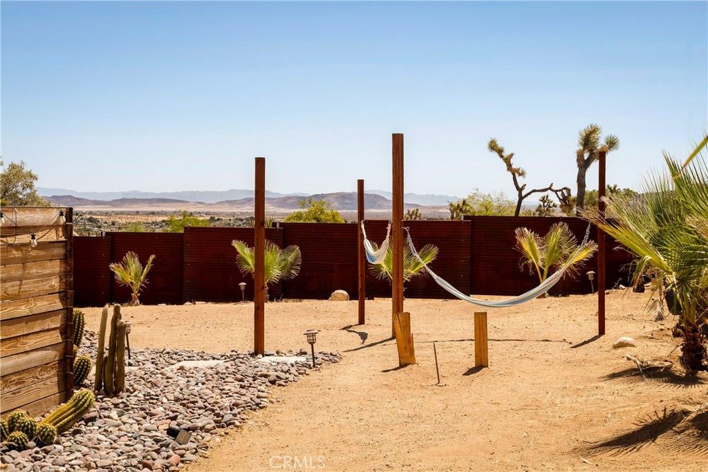 Image 36 of property listing at 6715 Torres, Joshua Tree, CA 92252