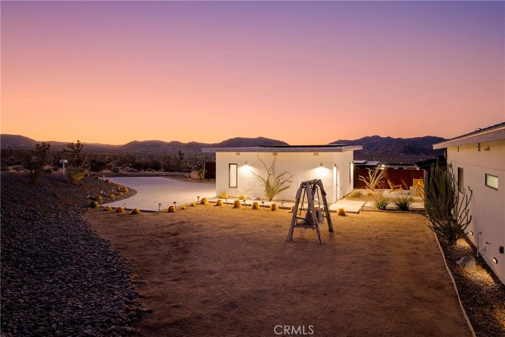 Image 42 of property listing at 6715 Torres, Joshua Tree, CA 92252