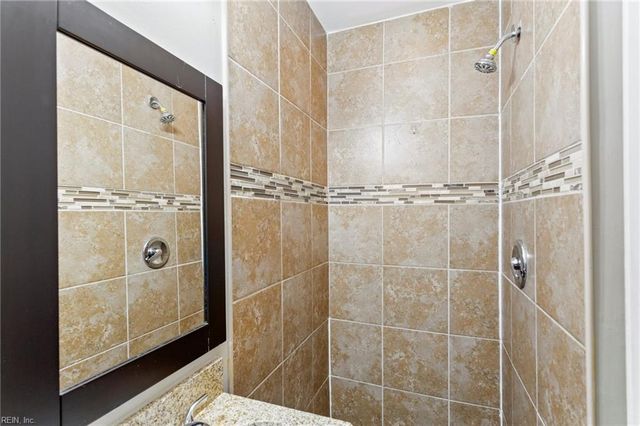 1308 Algona RD, Chesapeake, VA 23324