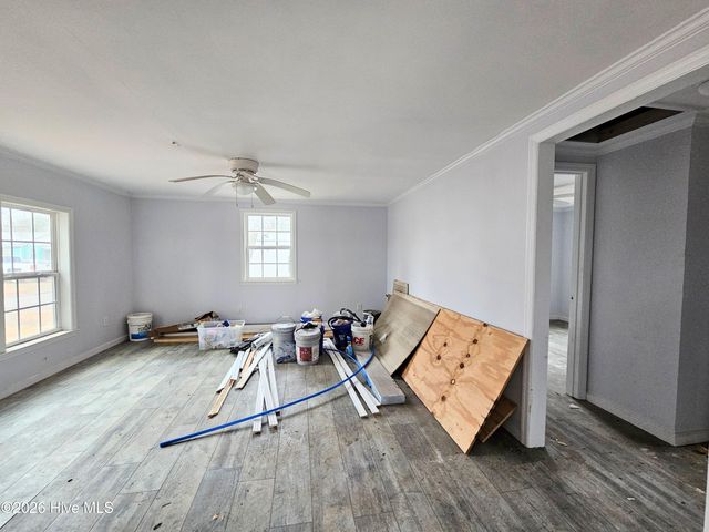 410 Devane Street, Wallace, NC 28466