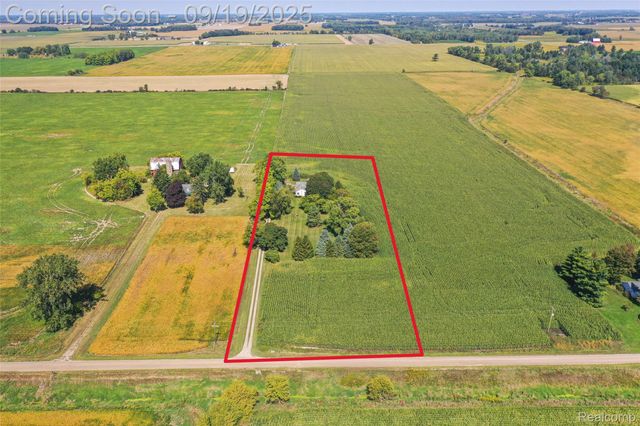 2250 Applegate Road, Marlette, MI 48453