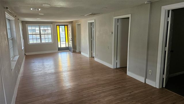 2415 Perry Street, Baytown, TX 77521