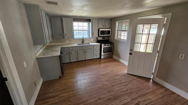 2415 Perry Street, Baytown, TX 77521