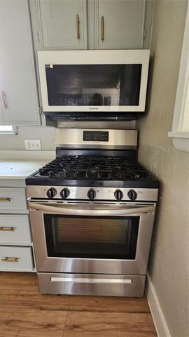 2415 Perry Street, Baytown, TX 77521