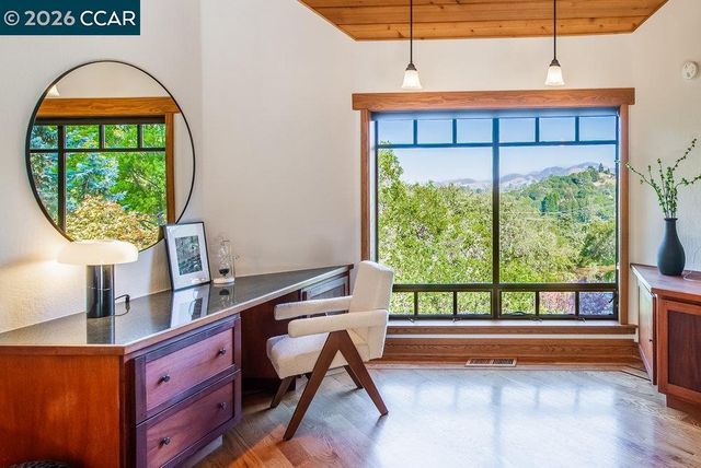 1 Scenic Lane, Lafayette, CA 94549