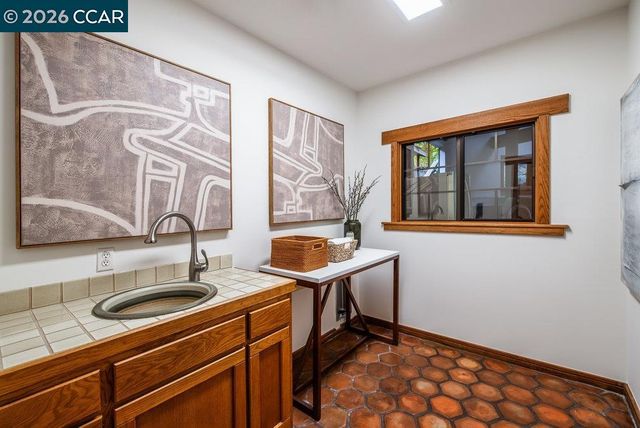 1 Scenic Lane, Lafayette, CA 94549