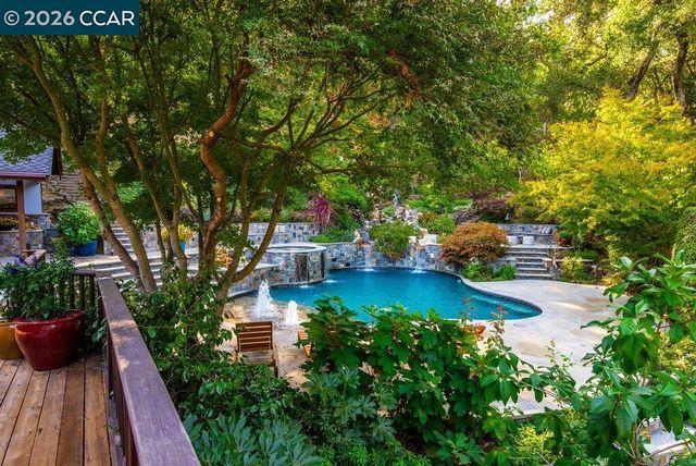 1 Scenic Lane, Lafayette, CA 94549