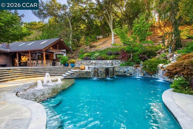 1 Scenic Lane, Lafayette, CA 94549