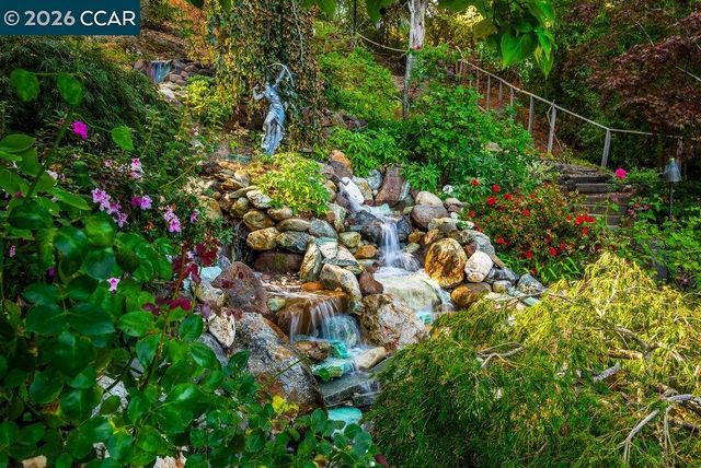 1 Scenic Lane, Lafayette, CA 94549