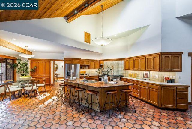 1 Scenic Lane, Lafayette, CA 94549