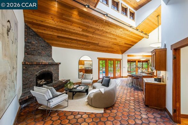 1 Scenic Lane, Lafayette, CA 94549