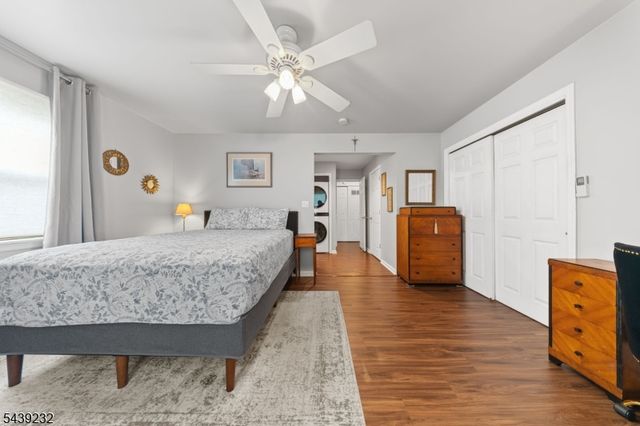 72 Robertson Ave, Hawthorne Boro, NJ 07506