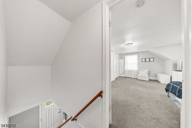 72 Robertson Ave, Hawthorne Boro, NJ 07506
