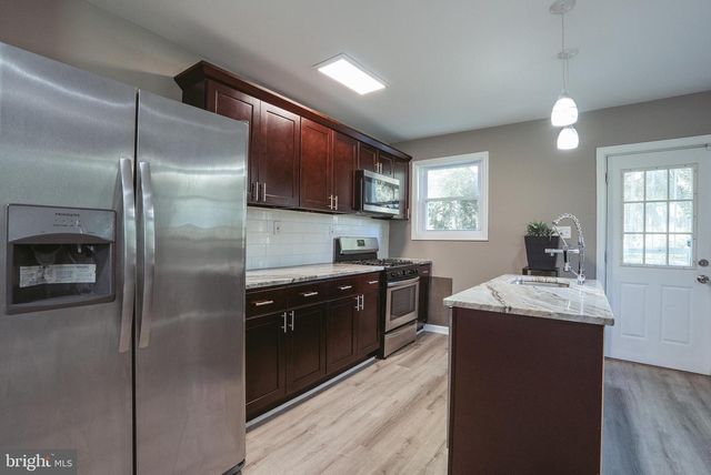 701 SAINT DUNSTANS RD, Baltimore, MD 21212