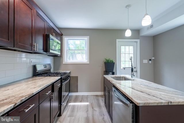 701 SAINT DUNSTANS RD, Baltimore, MD 21212