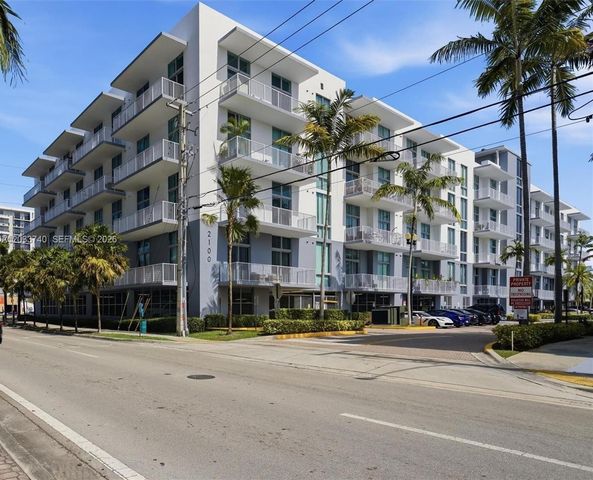 2100 Van Buren St 322, Hollywood, FL 33020