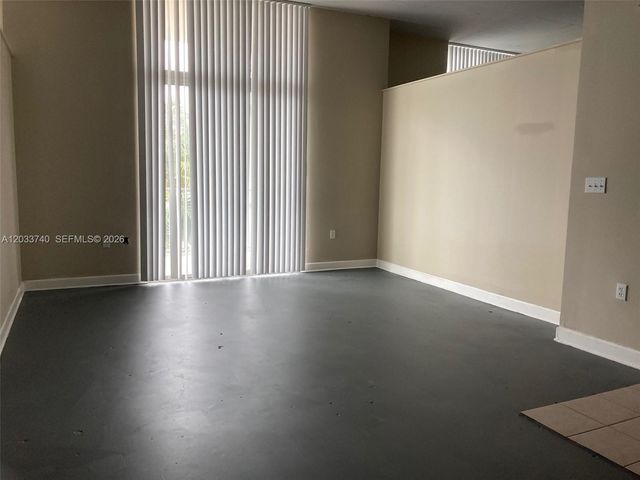 2100 Van Buren St 322, Hollywood, FL 33020