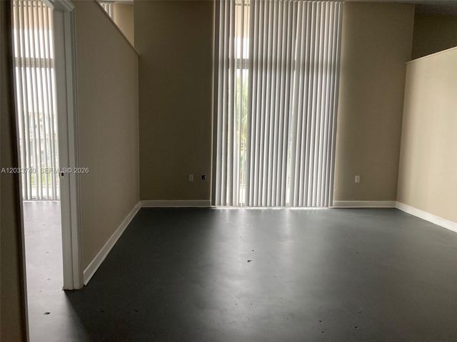 2100 Van Buren St 322, Hollywood, FL 33020