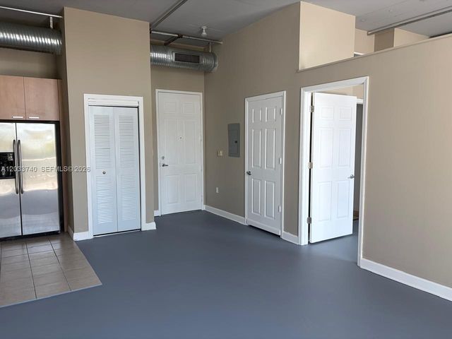 2100 Van Buren St 322, Hollywood, FL 33020