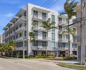 2100 Van Buren St 322, Hollywood, FL 33020
