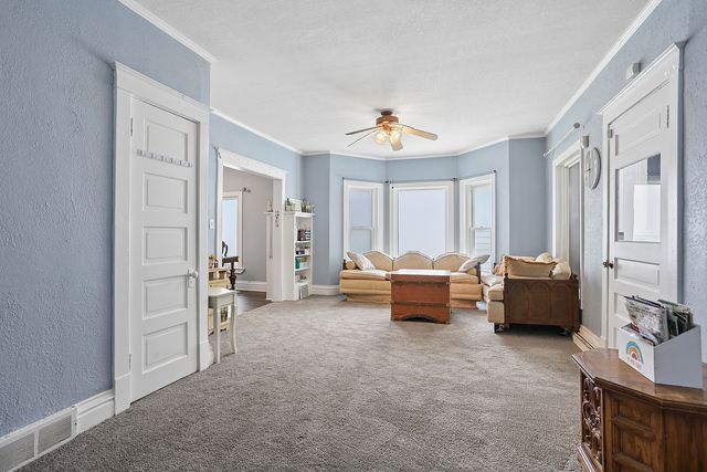 815 Oneida Street, Joliet, IL 60435