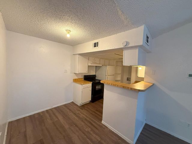 7152 Fair Oaks Avenue 2166, Dallas, TX 75231