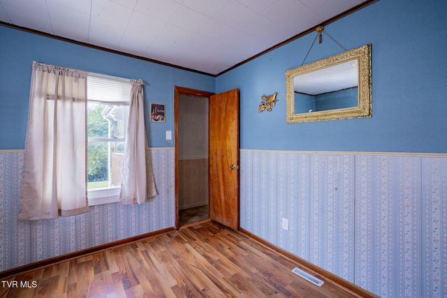 2044 Siam Road, Elizabethton, TN 37643