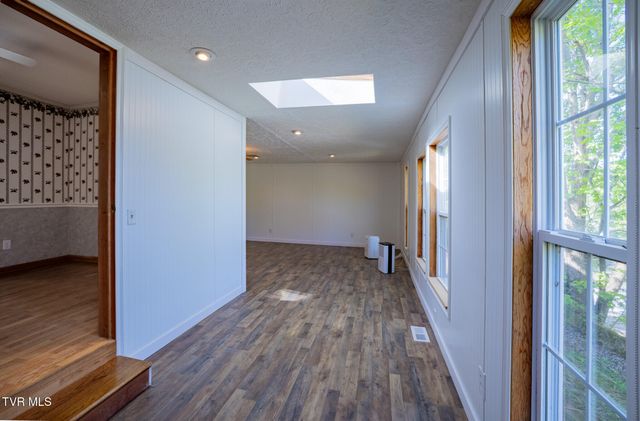 2044 Siam Road, Elizabethton, TN 37643