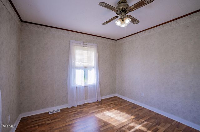 2044 Siam Road, Elizabethton, TN 37643