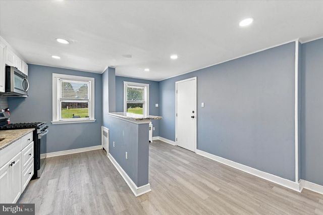 524 S 69TH ST, Upper Darby, PA 19082