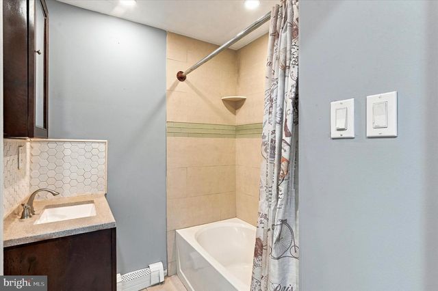 524 S 69TH ST, Upper Darby, PA 19082