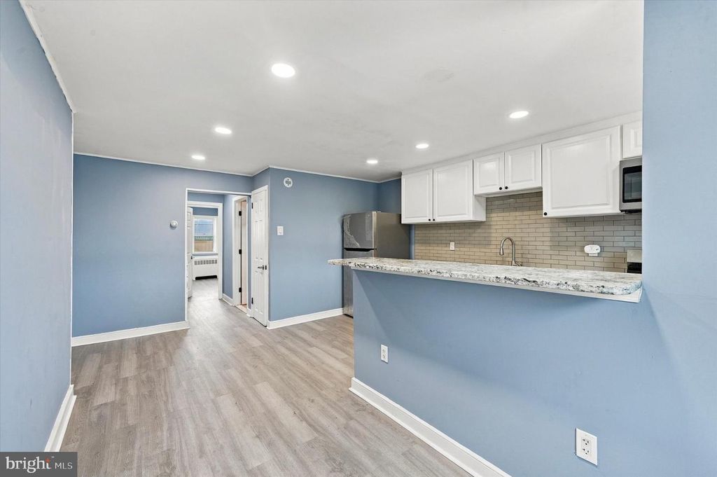 524 S 69TH ST, UPPER DARBY, PA 19082 — photo 3