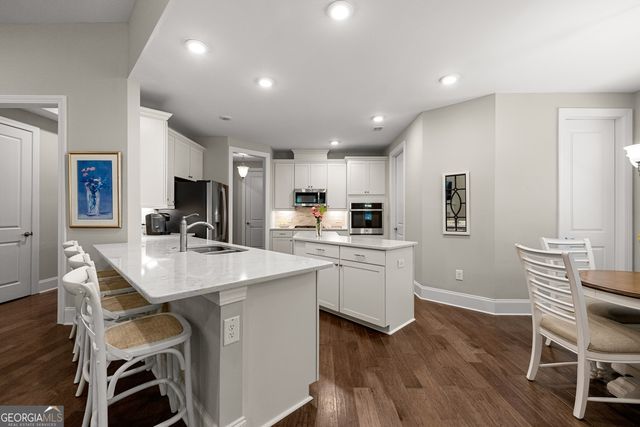 519 Cottonwood Circle, Peachtree City, GA 30269