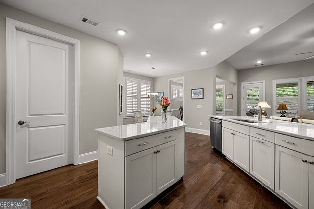 519 Cottonwood Circle, Peachtree City, GA 30269