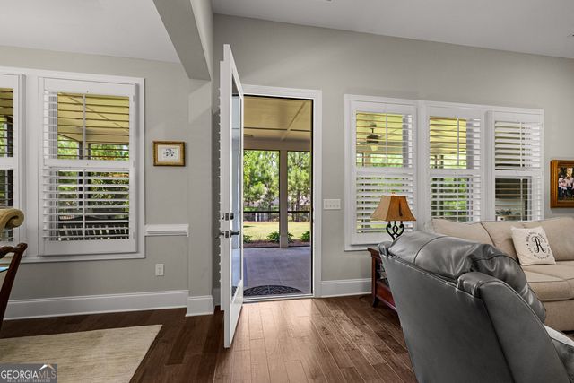 519 Cottonwood Circle, Peachtree City, GA 30269