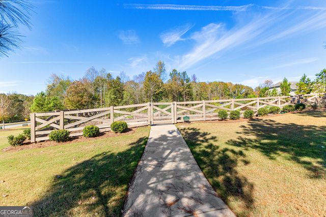 519 Cottonwood Circle, Peachtree City, GA 30269