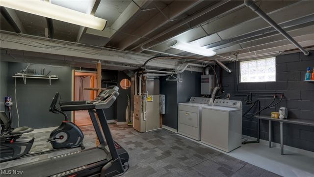 11 Garfield Avenue, New Concord, OH 43762