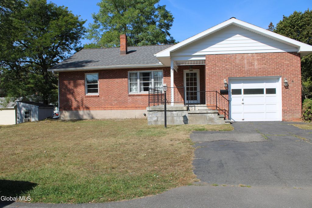 1 Williams Terrace, Rensselaer, NY 12144