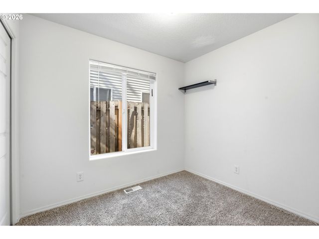 879 Sw JUNCTION Pl, Gresham, OR 97080